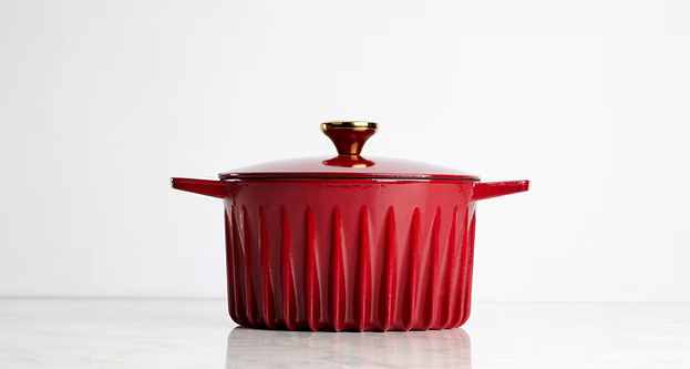 Red Dutch oven