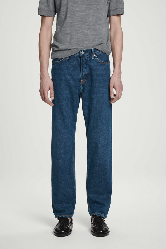 SIGNATURE STRAIGHT-LEG JEANS (Dark Blue)